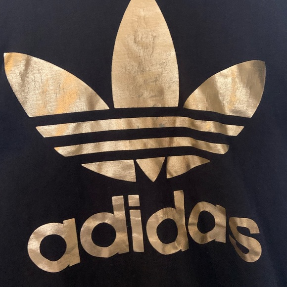 Urban Outfitters’s Adidas t-shirt - Picture 2 of 5
